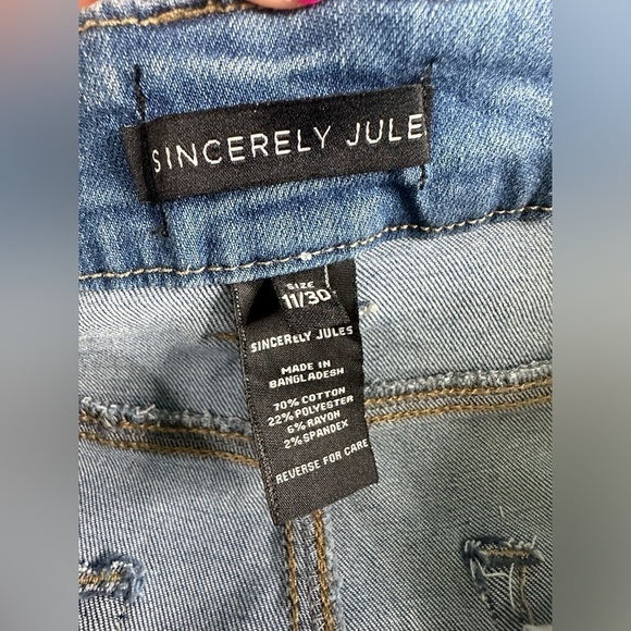 Sincerely Jules Women’s Distressed Flare Denim Jeans Size 11 - Picture 13 of 14